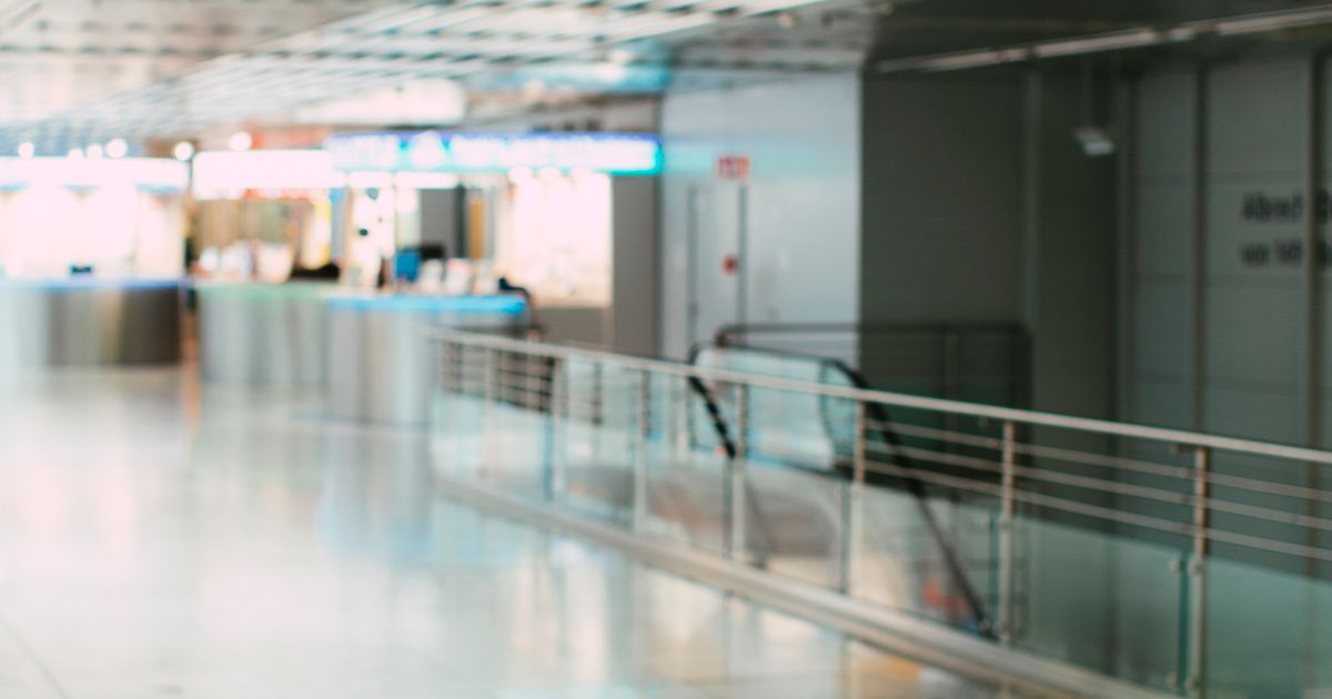 Airport arrivals transfers travel